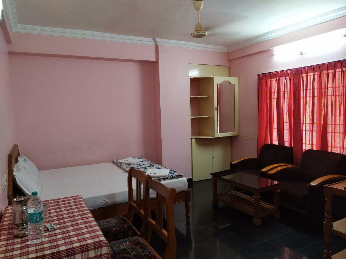 Manjalikulam Tourist Home Thiruvananthapuram Extérieur photo